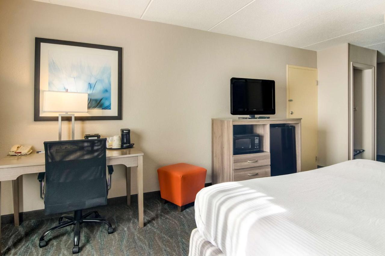 Best Western Dutch Valley Inn New Philadelphia Exterior foto
